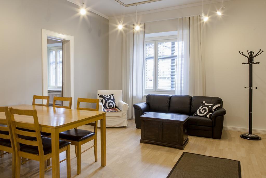 Hotelli Ville Apartment ตัมเปเร ห้อง รูปภาพ